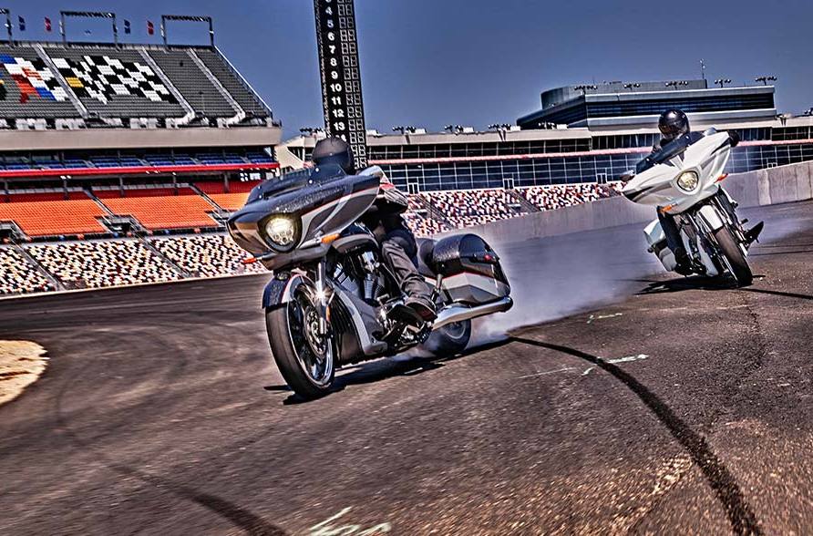 2016 Victory Motorcycles Magnum Black Crystal Over Super Steel 2016 Victory Motorcycles Magnum Black Crystal Over Super Steel Gray