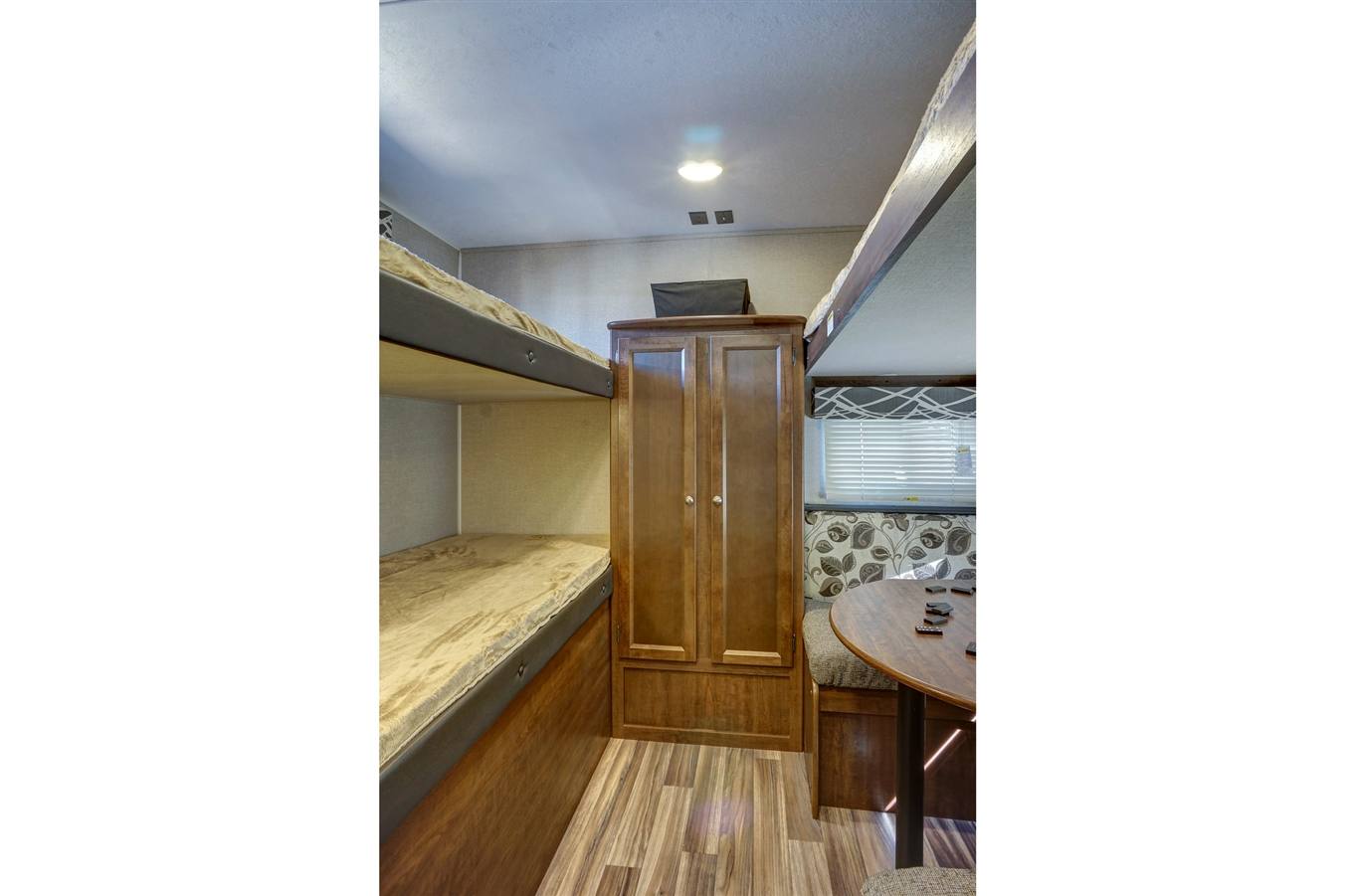 2018 Hideout by Keystone 299RLDS for sale in Silsbee, TX. Sherrod RV