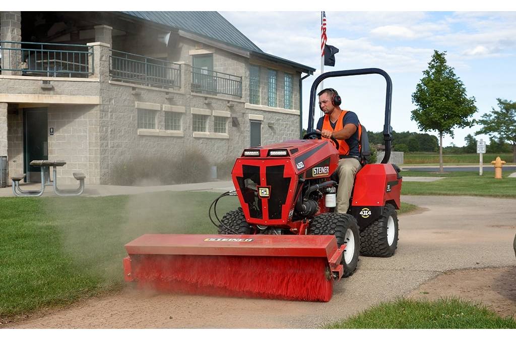 Best Lawn Sweepers Push Tow Behind And Large Sweeper Picks Epic Gardening