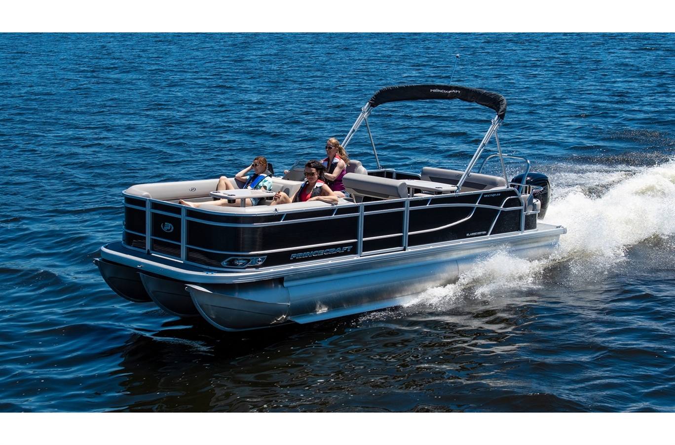 Boats and Pontoons Ward's Marine Kingston, ON (613) 5464248