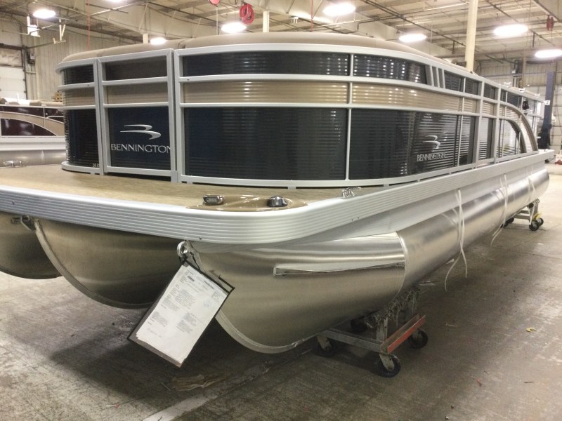 Pontoon and Pontoons Wilson Marine