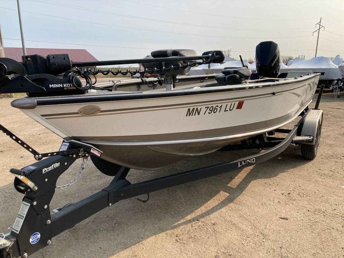 Boats from Lund Dave's Marine, Inc. ster, SD (605) 3456789