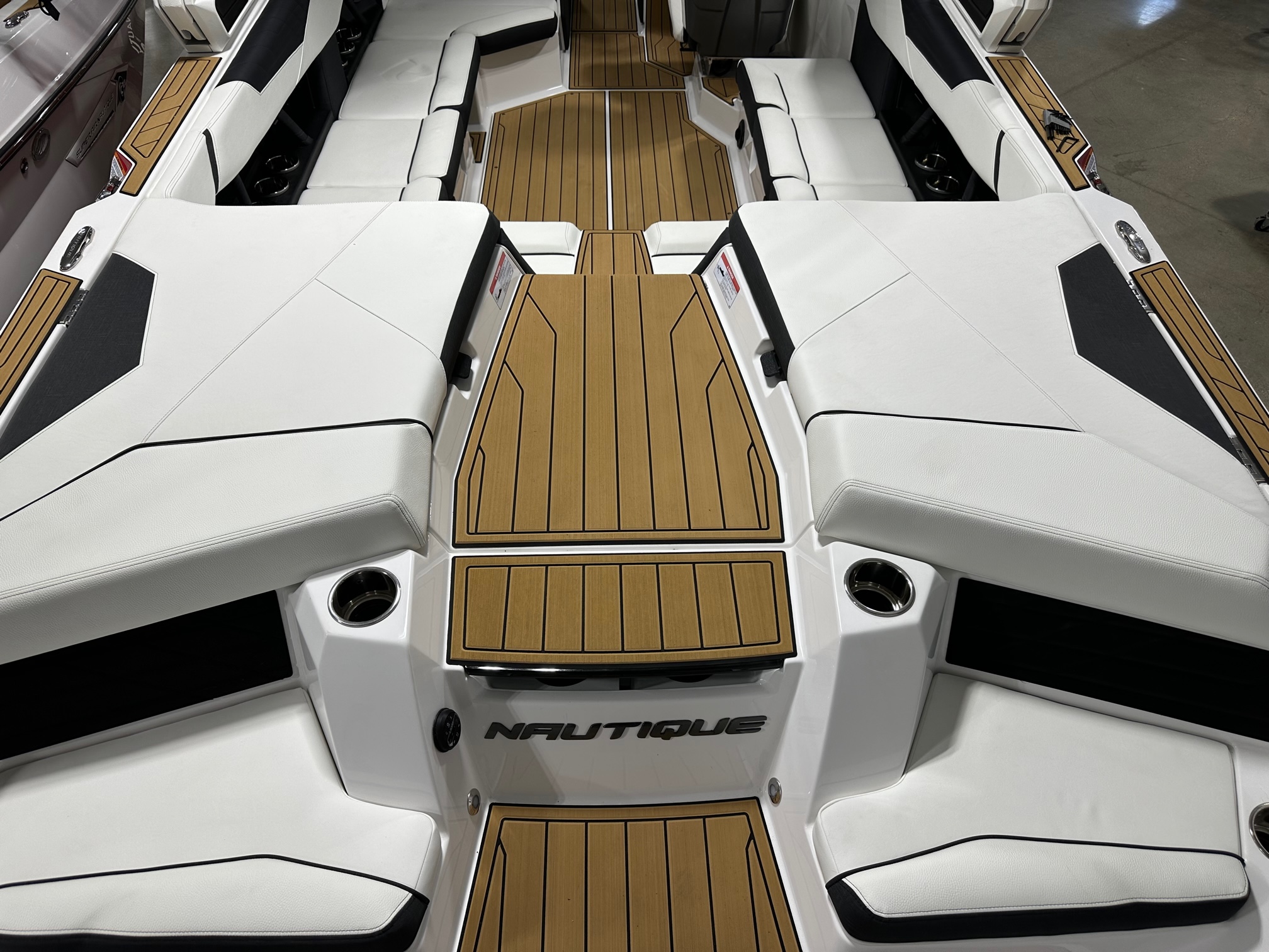 Boats U Motors Inc. Fargo, ND (701) 2325000