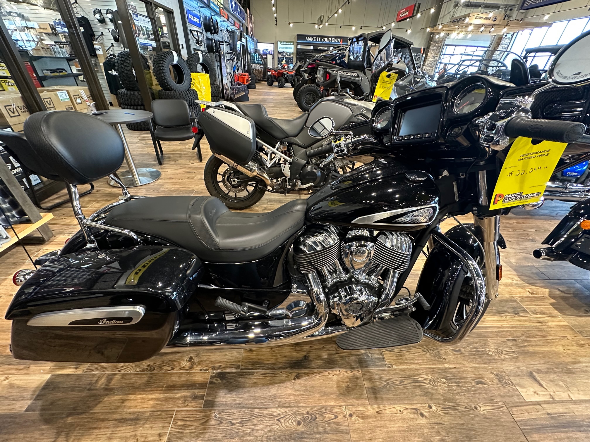 Used Inventory Mountaineer Indian® Motorcycle WV (304) 3703101