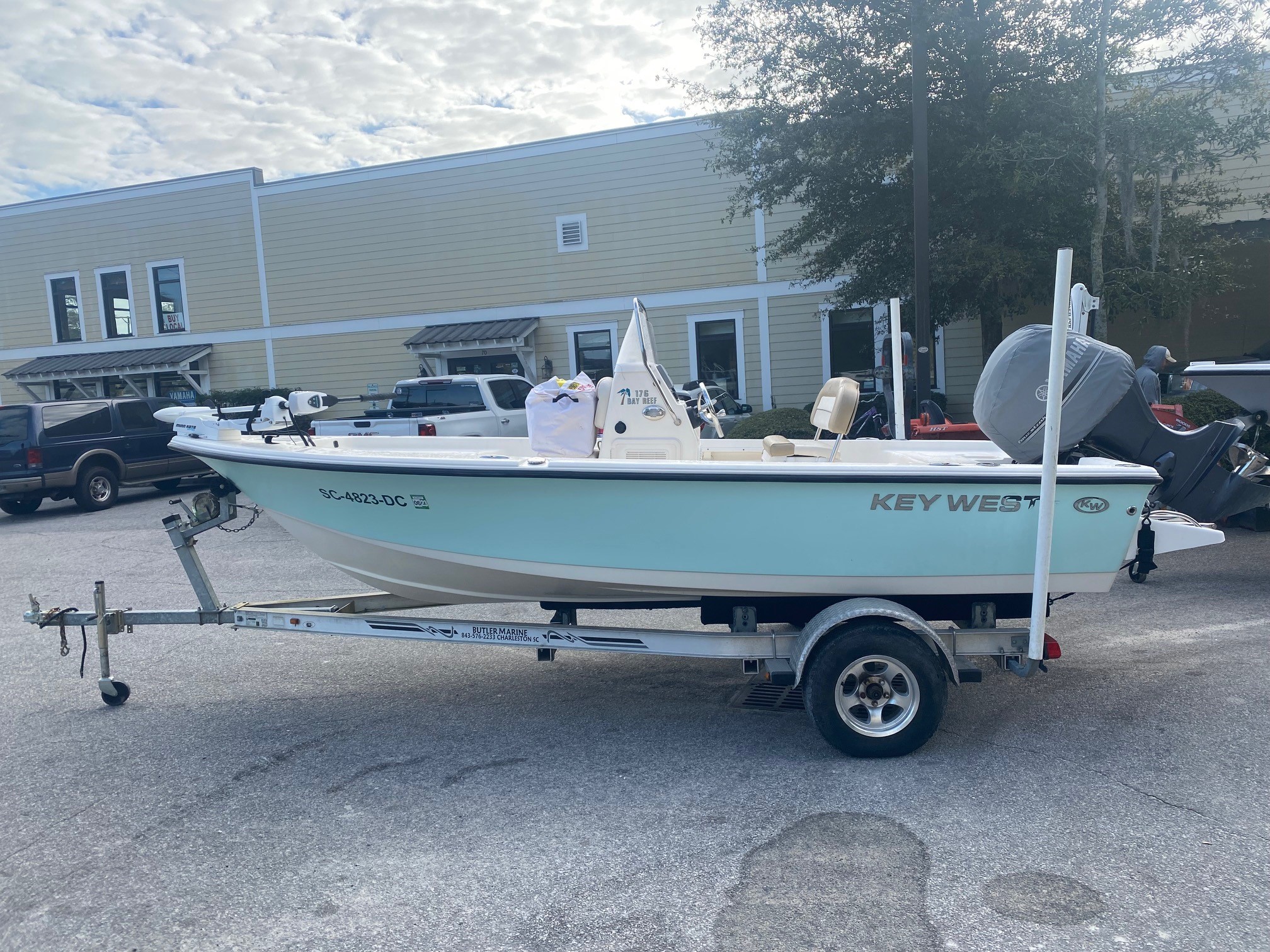 Lkq Charleston Inventory - j91s28s