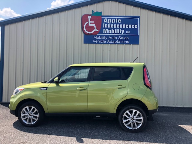 2017 Kia Soul Freedom Manual Rear Entry Le Independence Mobility 2017 Kia Soul Freedom Manual Rear Entry Le Independence Mobility