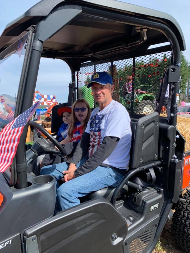 Yelm Prairie Days Parade J & I Power Equipment