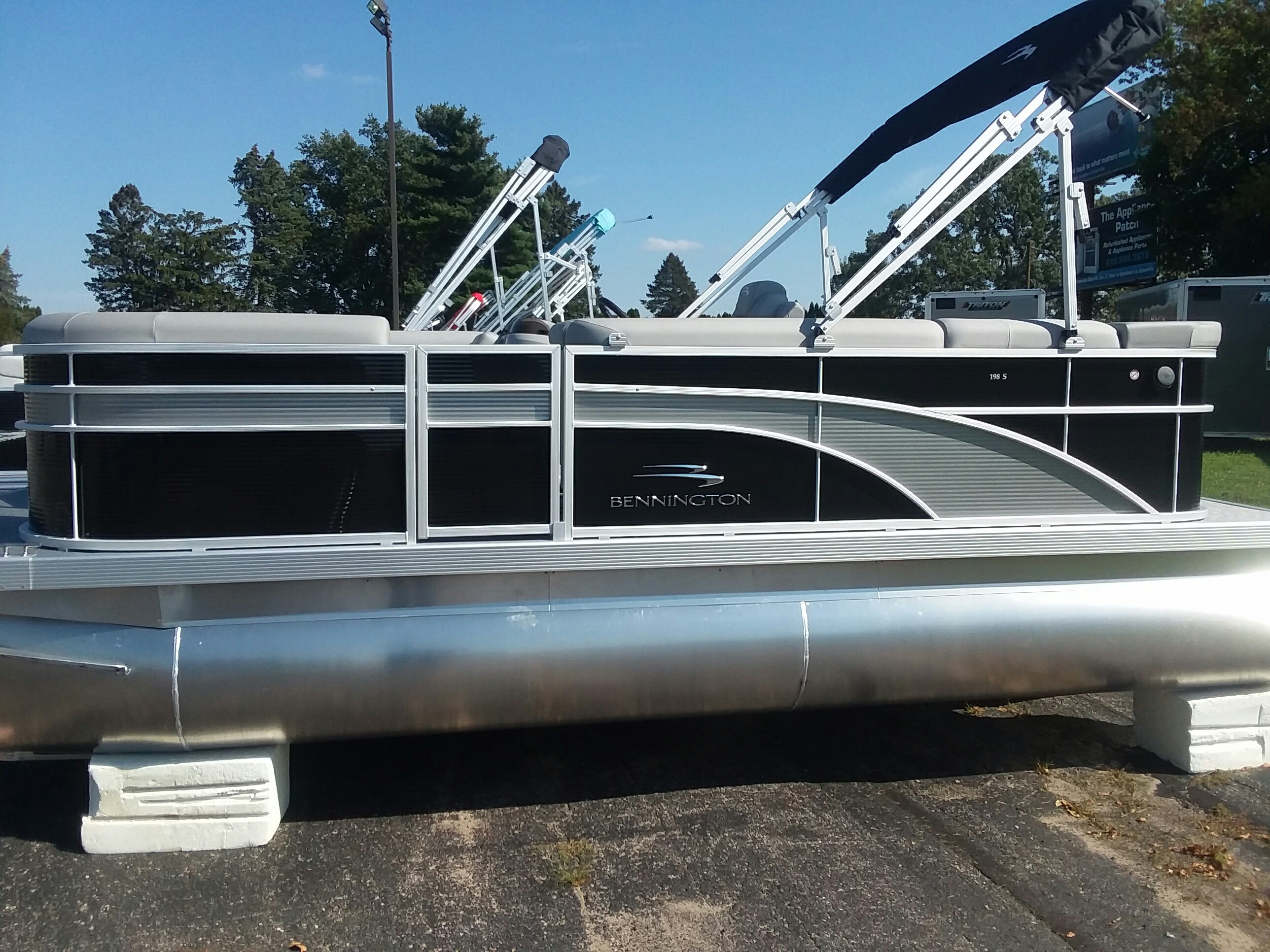 Pontoons Nelson's Speed Shop Greenville, MI (616) 7549185