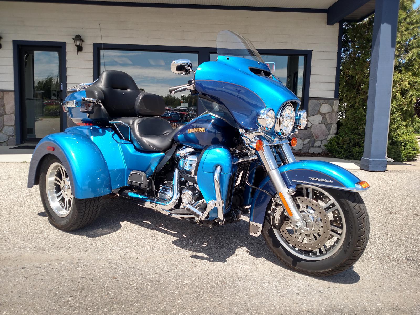 Harley Tri Glide >> 2017 Harley Davidson Flhtcutg Tri Glide Ultra Color Option Harley Tri Glide >> 2017 Harley Davidson Flhtcutg Tri Glide Ultra Color Option