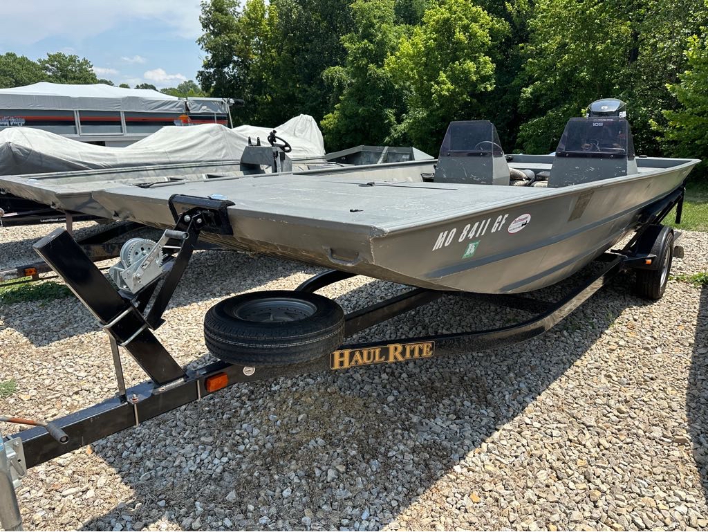 Used Inventory Eberlin Boats & Motors Inc. Hermann, MO (573) 4865897
