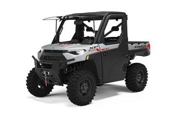 RANGER XP 1000 NorthStar Trail Boss Ghost White/Perf Red - RIDE COMMAND Package
