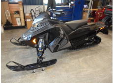 2025 Polaris 850 Indy XCR 136 Shadow Gray / Gloss Black - Potter, WI