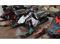 2025 Polaris 9R Switchback Assault 146 Ghost White Metallic / Gloss Black / Radiant Gree - Watkins, MN