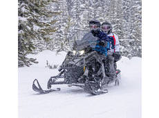 2025 Polaris 650 Indy Adventure 137 Shadow Gray / Gloss Black - Lincoln Park, MI