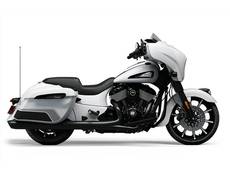 2024 Indian Motorcycle Chieftain® Dark Horse®-Ghost White Met Sm/Graphics - Oakville, ON