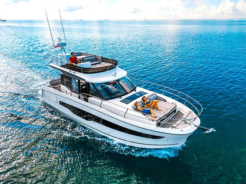 Jeanneau 1295 fly for sale