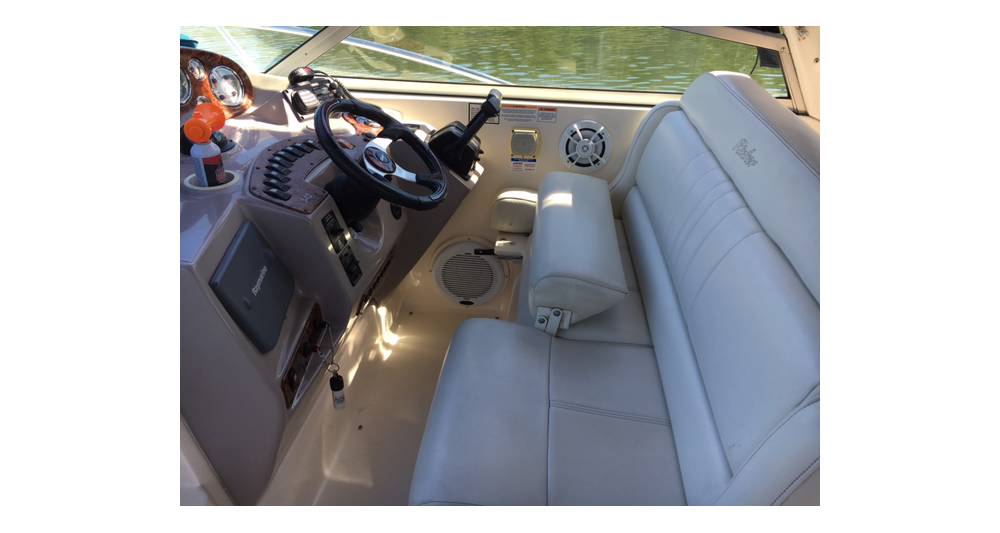 2006 Rinker Fiesta Vee 342 - 12