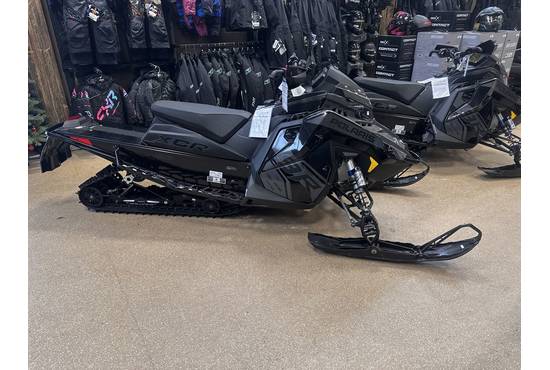2025 PATRIOT 9R INDY XCR 136