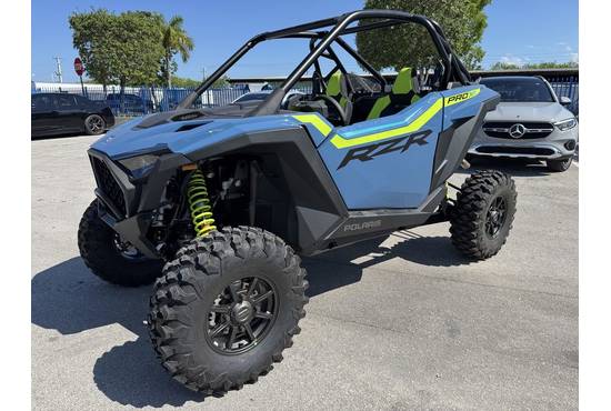 2025 rzr pro xp® premium
