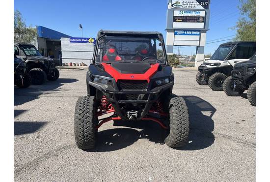 2018 General™ 4 1000 EPS Black Pearl