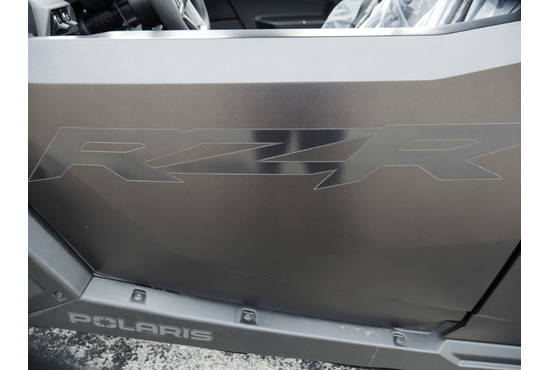 2025 rzr pro r 4 ultimate