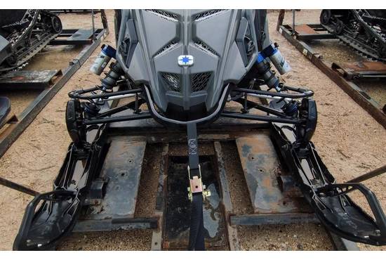 2025 650 Switchback Assault 146 Storm Gray / Indy Red