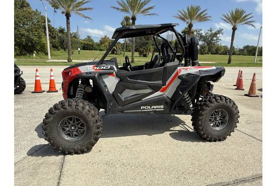 2023 RZR XP 1000 Ultimate Indy Red