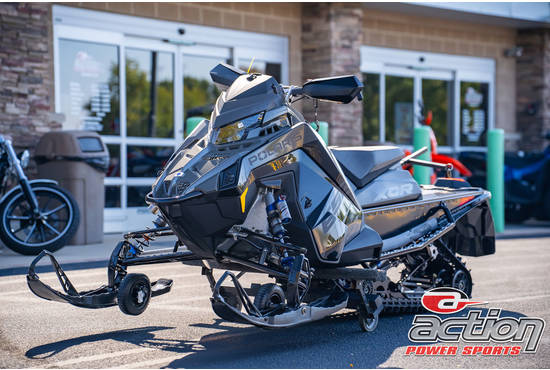 2025 650 Indy XCR 136 Shadow Gray / Gloss Black