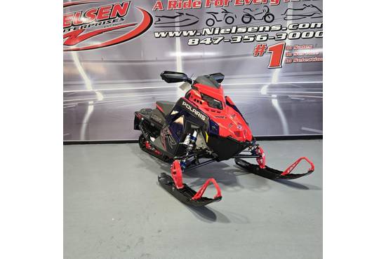 2025 Patriot 9R Indy XCR 136 Midnight Blue Metallic / Indy Red