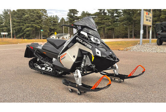 2025 650 Indy SP 137 ES