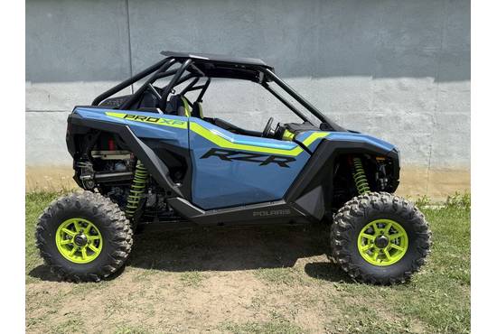 2025 rzr pro xp® ultimate