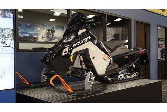 2025 650 Indy SP 137 ES