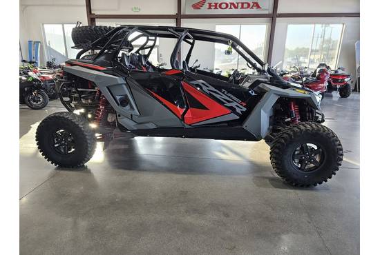 2022 RZR Turbo R 4 Ultimate Onyx Black