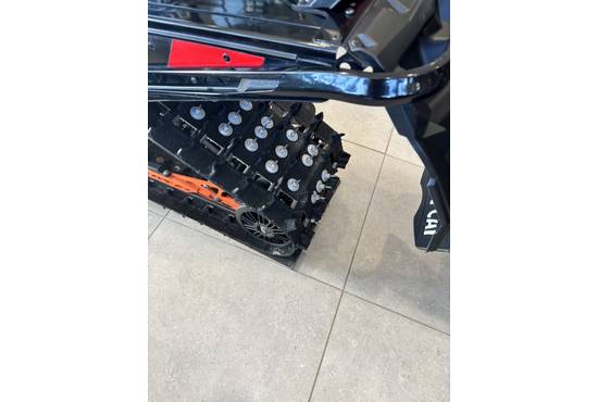 2020 850 Indy® XC® 137