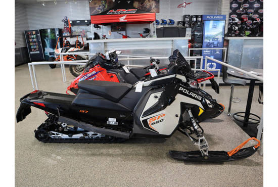 2025 650 Indy SP 137 ES