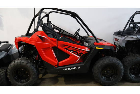 2025 rzr® 200 efi