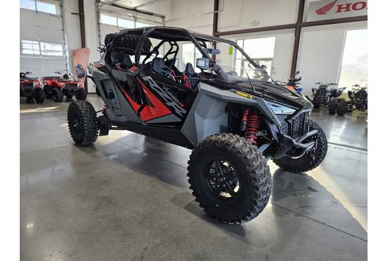 2022 RZR Turbo R 4 Ultimate Onyx Black