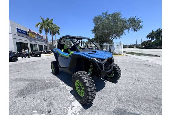 2025 rzr pro xp® ultimate