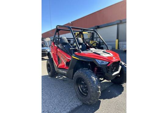 2025 rzr® 200 efi