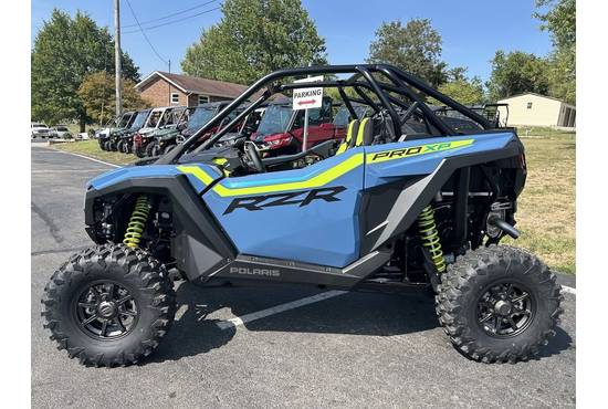 2025 rzr pro xp® premium