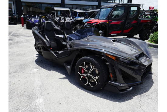 2025 slingshot® r (autodrive)