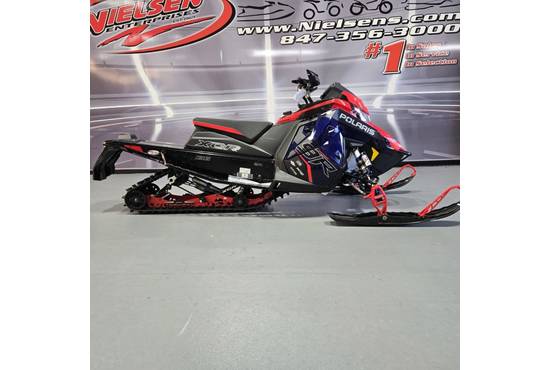 2025 Patriot 9R Indy XCR 136 Midnight Blue Metallic / Indy Red