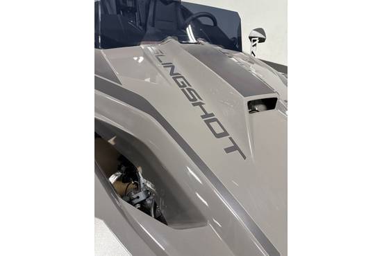 2025 slingshot® r (autodrive)