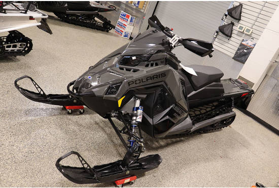 2025 850 Switchback Assault 146 Shadow Gray / Gloss Black