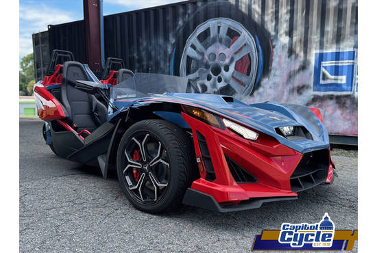 2025 slingshot® r (autodrive)