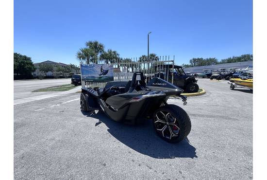 2025 slingshot® r (autodrive)