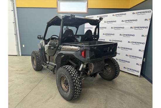 2022 GENERAL XP 1000 Deluxe RIDE COMMAND Black Crystal