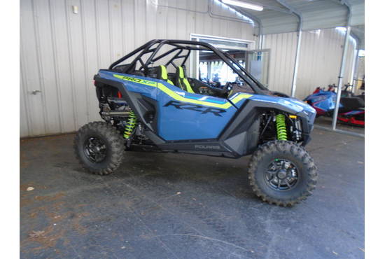 2025 rzr pro xp® premium
