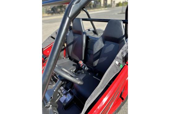 2025 rzr® 200 efi
