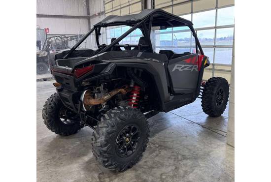 2024 RZR XP 1000 Ultimate Indy Red